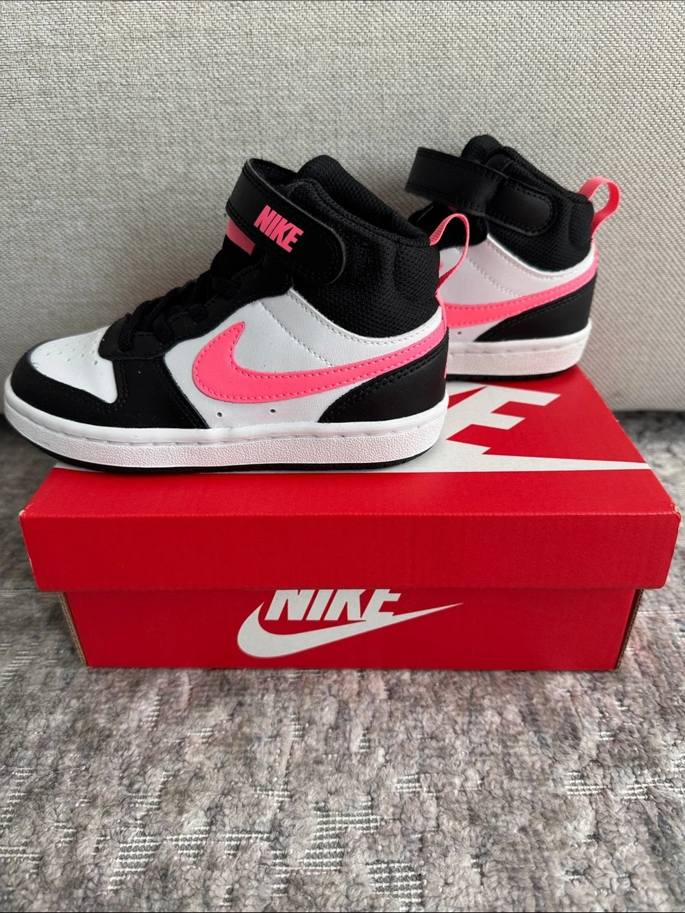 Nike Kids High-Top Sneakers in Black, White & Pink